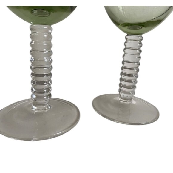 2 Green Stemmed Wine Glasses Wafer Design By Signature Rincon - Picture 2 of 8